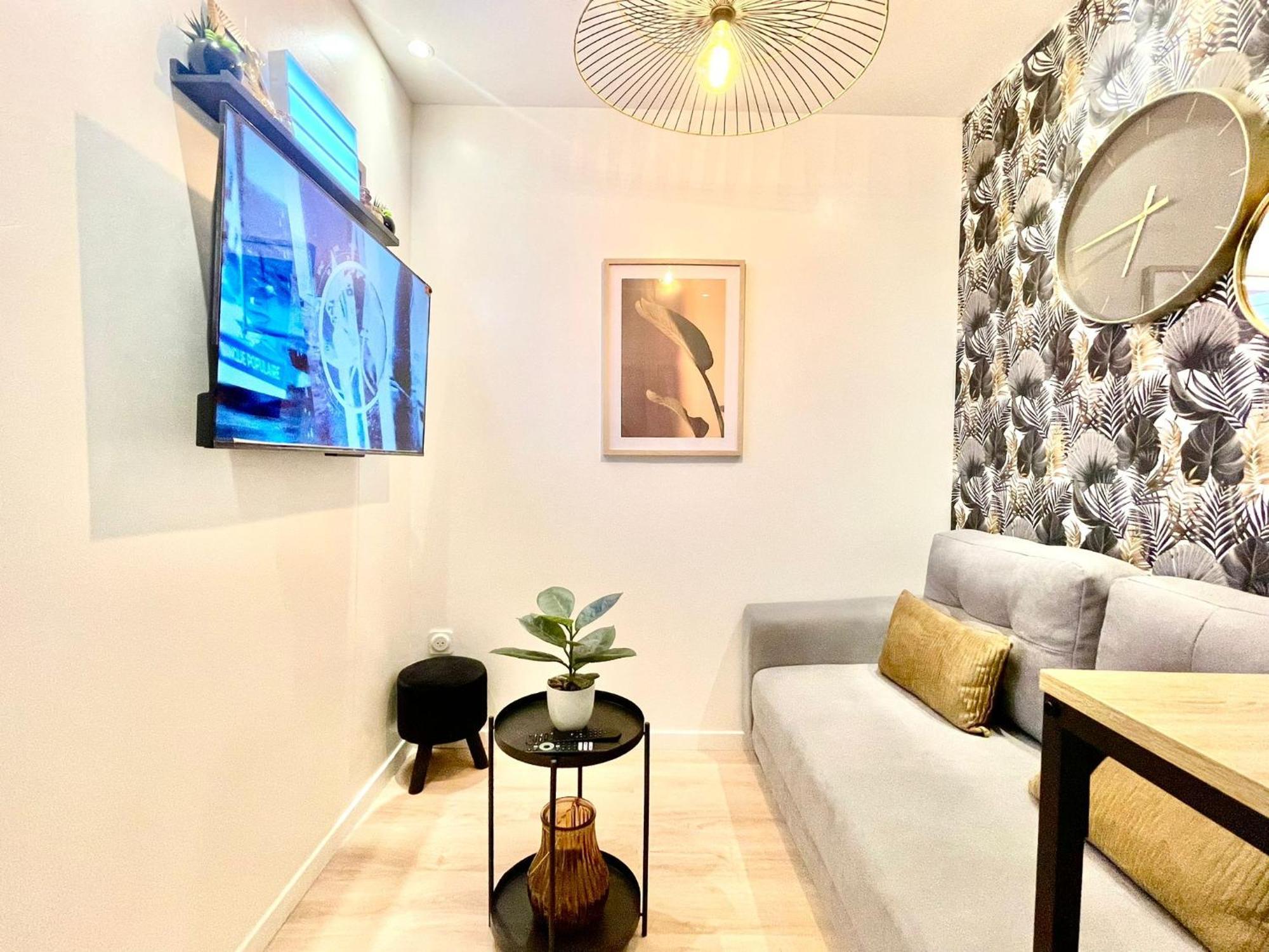 Chic Oasis In Rouen Apartment ภายนอก รูปภาพ