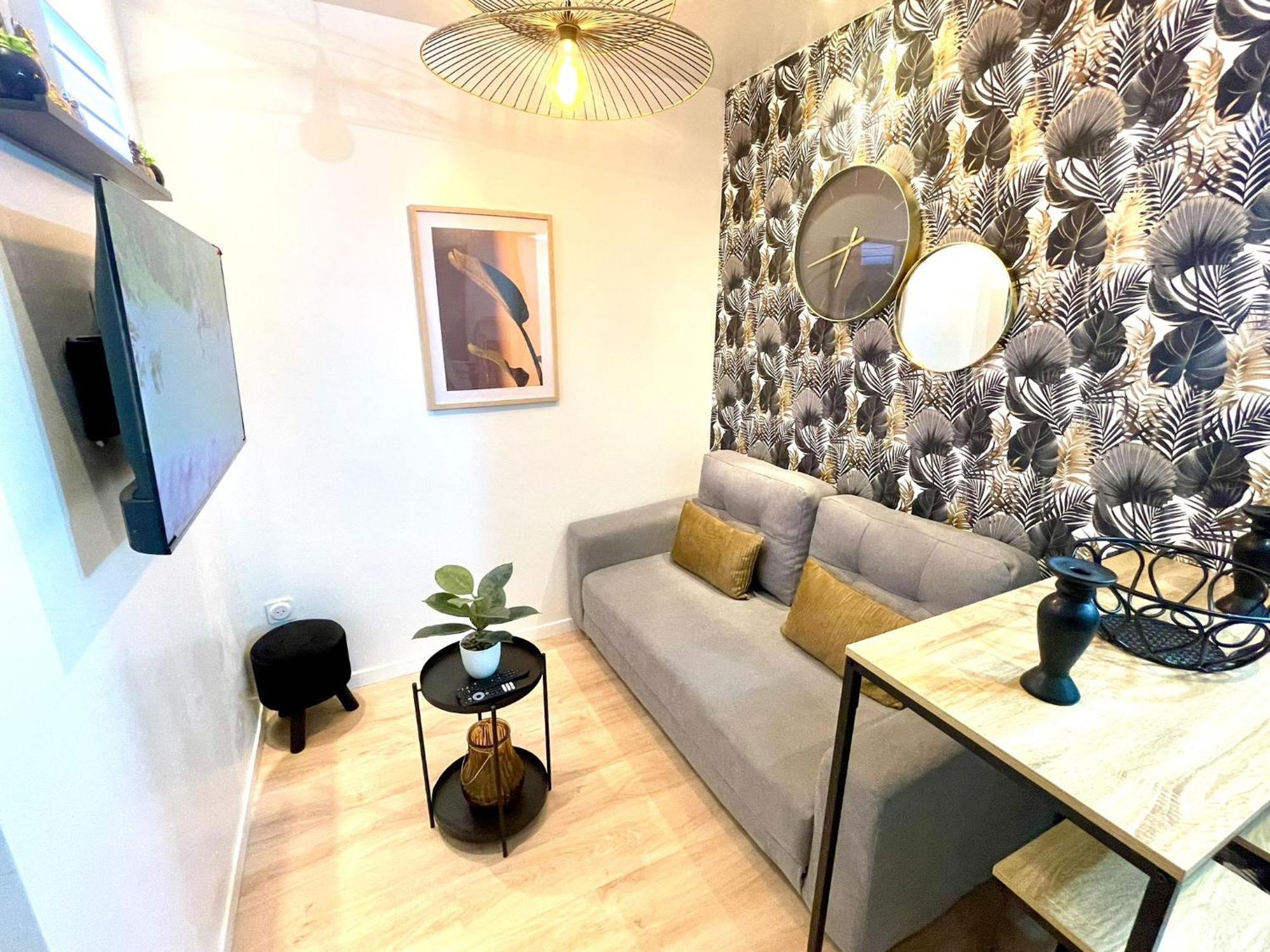 Chic Oasis In Rouen Apartment ภายนอก รูปภาพ